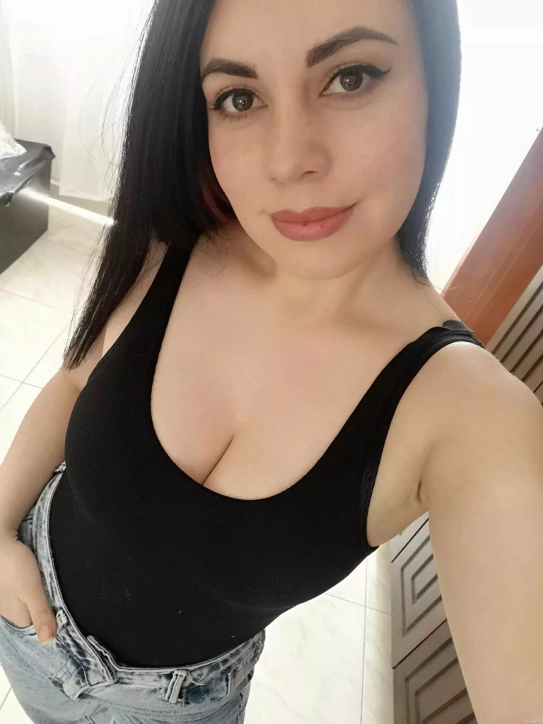Vanesa Profile image 3