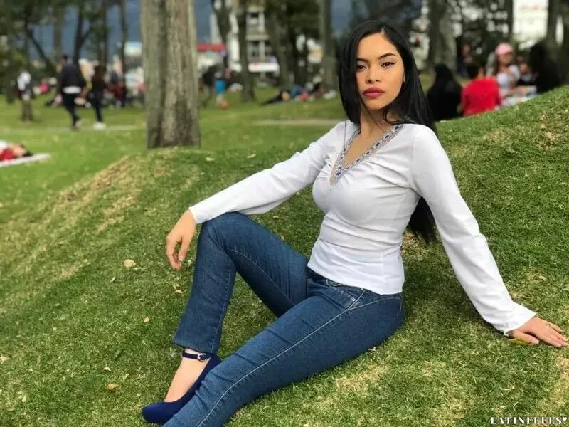 Karen Profile image 1