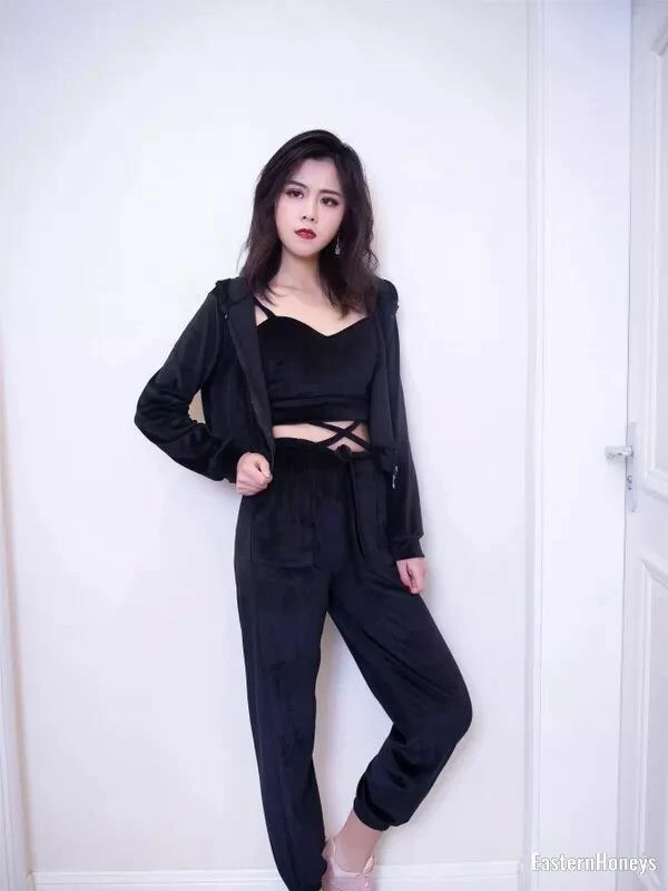YuLing Profile image 2